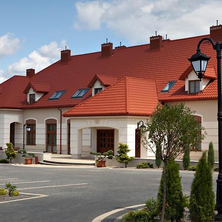 Hotel Trzy Róże Zemborzyce Dolne Exterior foto
