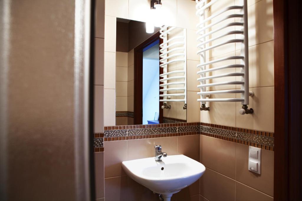 Hotel Trzy Róże Zemborzyce Dolne Habitación foto