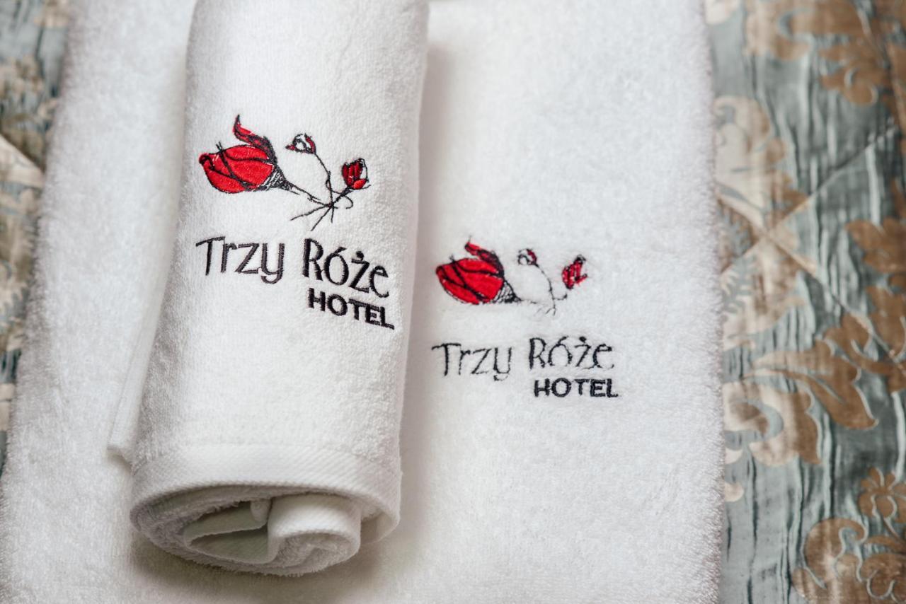 Hotel Trzy Róże Zemborzyce Dolne Exterior foto